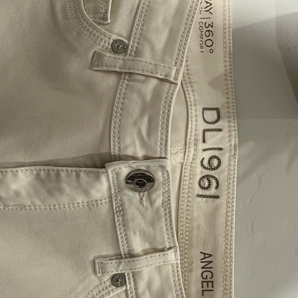 DL1961 Cream Straight Leg Jeans - Picture 4 of 6